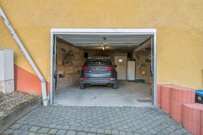 Zwei Häuser zum Preis von einem – außergewöhnlich viel Platz und enormes Potenzial für Ihre Ideen