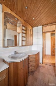 Großzügige Wohnung mit Gewerbefläche & Gästehaus – 4.000–5.000 € Mieteinnahmen monatlich