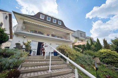 Großzügig modernisiertes Wohnhaus mit großem Garten, Weitblick und Einliegerbereich